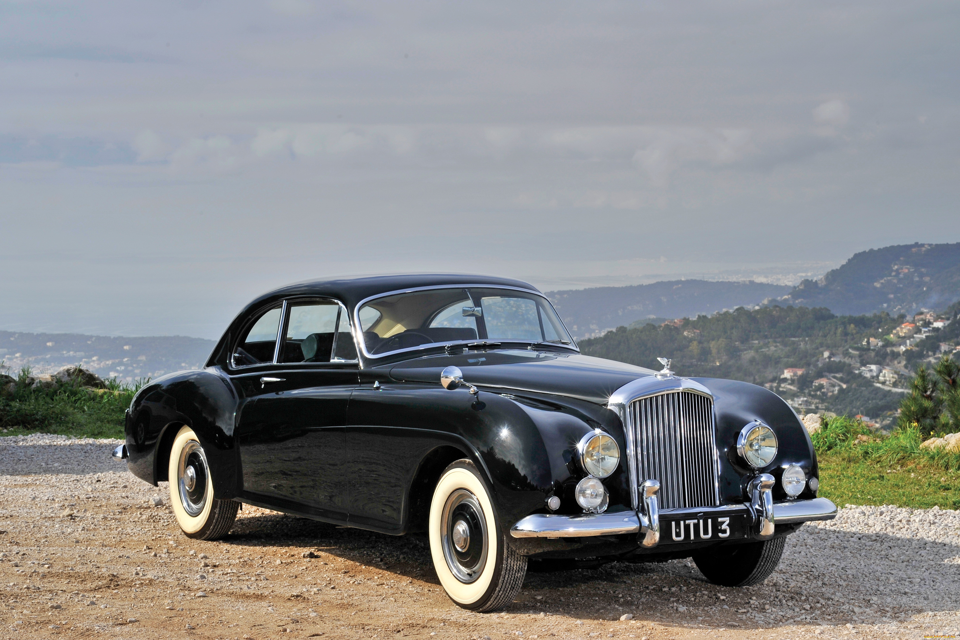 R type 1. 1952 Bentley r-Type Continental Sports Saloon by Mulliner. 1953 Bentley Continental r Mulliner. Бентли Континенталь 1950. Бентли Континенталь 1930.